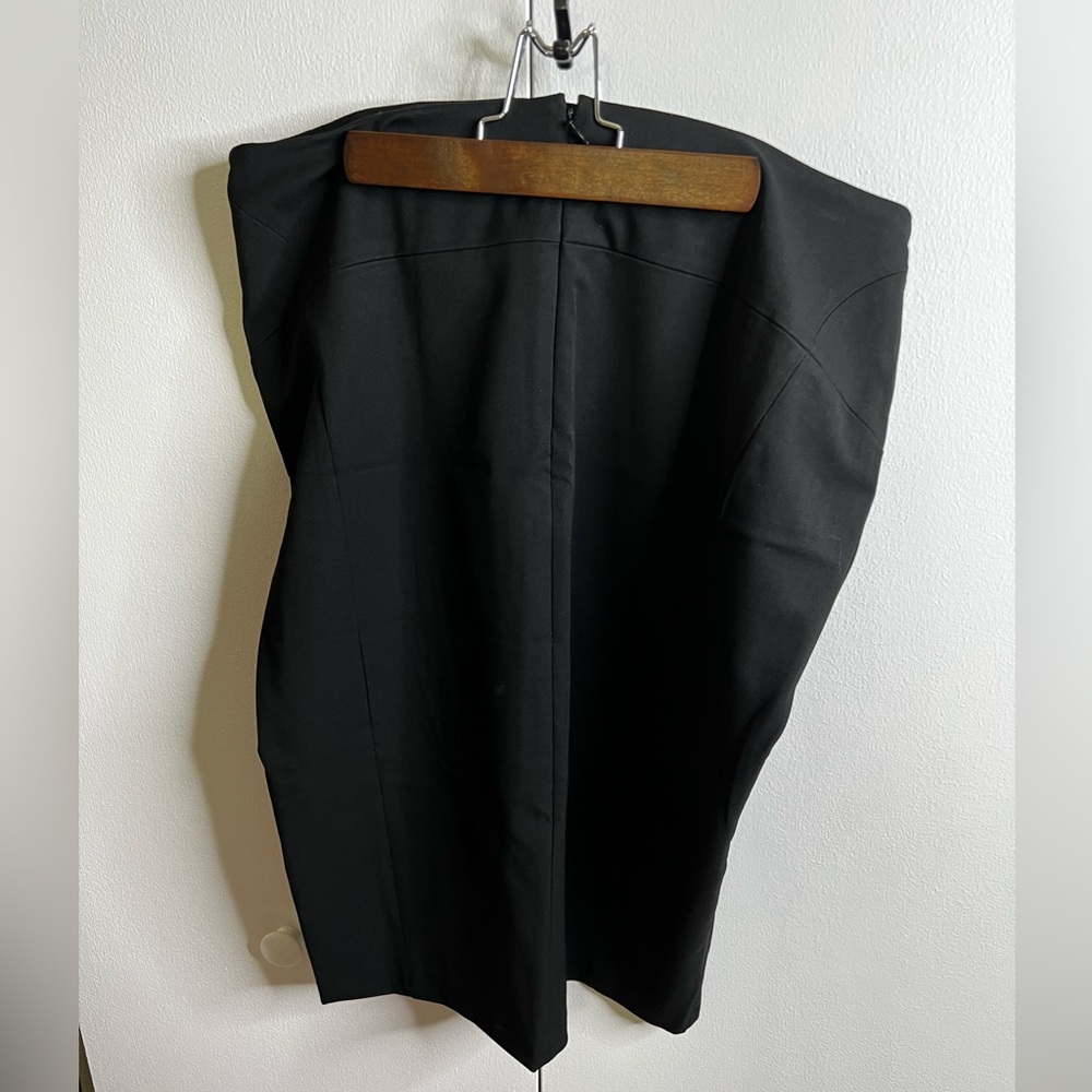 Curvy Black Pencil Skirt